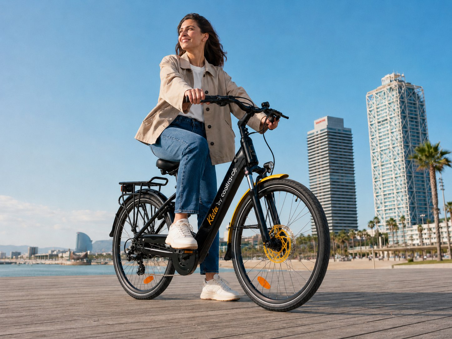 La eKleta Plus en el paseo marítimo de Barcelona
